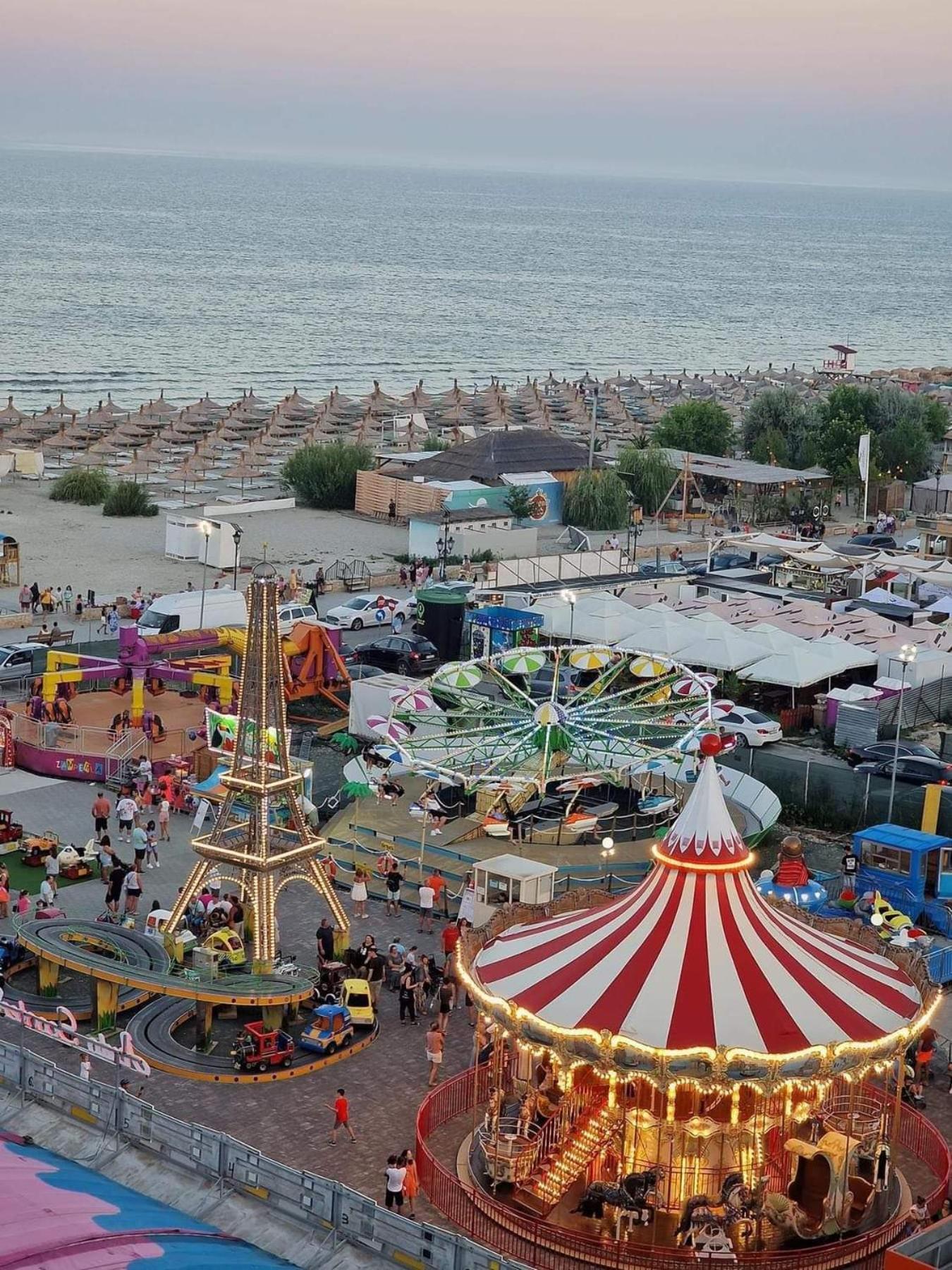 Ferienwohnung Mamaia Nord Năvodari Exterior foto